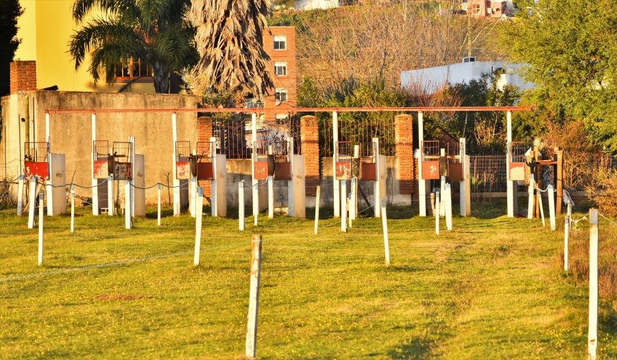 Las gateras abiertas. Ayer se trabajó en eso con ilusión, sin imaginar lo que sucedería en la noche