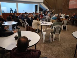 Una panorámica del Congreso de anoche. En redes sociales se criticó no respetar el distanciamiento ni el uso de tapabocas (foto Amilcar Caula)