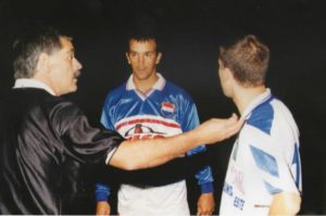 Clásico, arbitrado por el rochense Gallo, con Gómez como capitán serrano. Fue la noche donde Lavalleja ganó con su gol