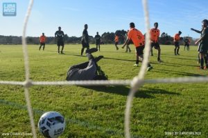 El gol de Germán Fernández visto desde detrás del arco. Tremenda postal