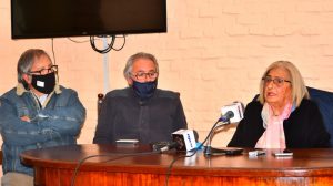 El presidente de la JDL Oscar Villalba, el CEO de la empresa Santa Rita Agronegocios Eduardo Scanarotti y la edila María del Pilar Rodríguez