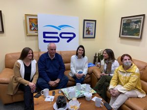 María Noel Pereira, senador Gustavo Penadés, Alexandra Inzaurralde, Gabriela Silveira y Analía Grandi