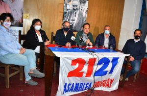 Lucía Moreira, Cecilia Bianco, José Carlos Mahía, Ernesto Cesar, Daniel Ximénez y Gastón Díaz