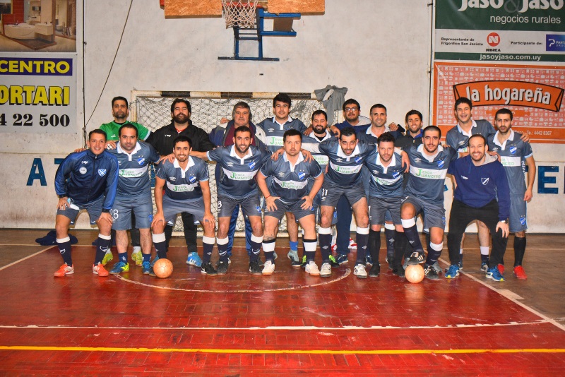 Zamora, ganó y sigue en los puestos de avanzada