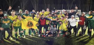 El festejo de los canarios en el Sobrero (Foto Federico Bonifacino - GIEFI)