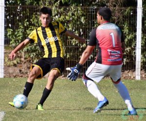 Emiliano Lavega juega mañana a la mañana su clásico que va por VTV Plus