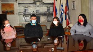 Virginia Toledo (Club Minas), Carla González, Alejandro Galiardi (Responsable de Uruguay Te Leo) y Marcia Gutiérrez (Romaca Libros)