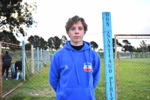 Juan Pablo Burguez, volante central y voz de mando en la selección minuana