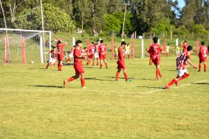 Uno de los goles de Lavalleja en Sub 16 ante Estación, para obtener un valioso triunfo en el torneo