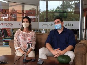 La diputada del Partido Nacional Alexandra Inzaurralde y el ingeniero agrónomo Gonzalo Sánchez