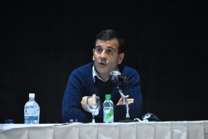 Guillermo Riccetto exponiendo en la JDL