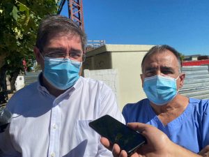 El presidente de ASSE Leonardo Cipriani y el director del hospital Alfredo Vidal y Fuentes, Andrés Balduini