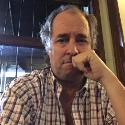 Ing. Alejandro Hugo Quintela, como dentro de la cancha, aportando a la causa azul