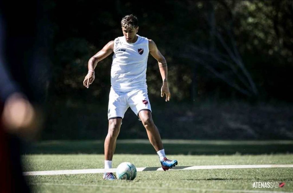 José Calvo es uno de los juveniles que Atenas ascendió para esta temporada