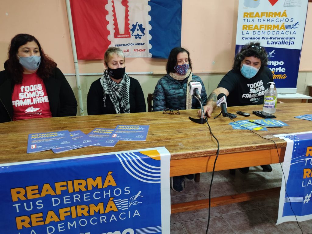 Carla González, Ana Caballero (ADES Minas), Natalia Belo (Fancap) y Germán Pastorino (Fancap).