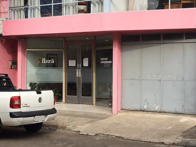 Fachada del Centro Ibirá