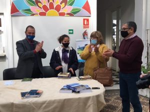 entrega libros escuelas rurales 2