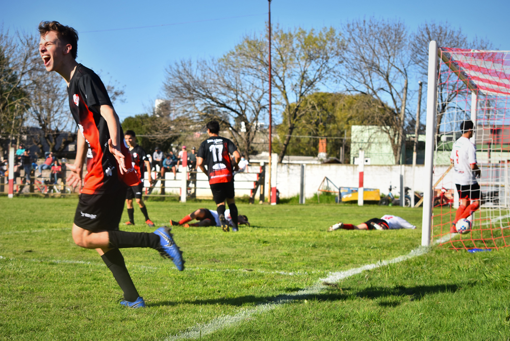 Barrio Olímpico lo festeja, Olimpia lo padece. El Picó-Picó se afianzó en la cima del Sub 19