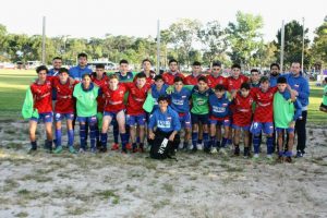 Plantel del Sub 15 minuano tras clasificarse el sábado (foto Víctor Píriz)