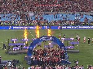¡La consagración! Paranaense festejó en el remozado Centenario