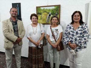 El director de Cultura Hebert Loza, la presidenta de Amigos del Arte Blanca Pietro, la secretaria de la institución Jaquelin Olivera y la secretaria general de la IDL Lidia Araújo