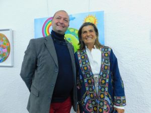 El director de Cultura de la IDL Hebert Loza y la artista plástica Agó Páez