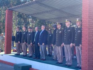 El minsitro de Defensa Javier García participó del acto de relevo de autoridades de la División de Ejército IV