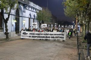 Los minuanos marcharon en silencio reclamando que se conozca dónde están los detenidos desaparecidos 6