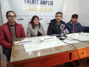 El vicepresidente de la Mesa Política Departamental Francisco Gómez, la presidenta Rossana Jaimés, Álvaro García y el diputado Javier Umpiérrez
