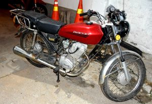 Moto hurtada recuperada por GRUPO EPIR en zona nuevo rancho