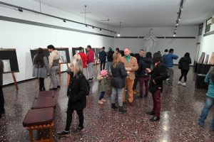 Miguel Villalba exhibe en Casa de la Cultura retratos a lapiz 2