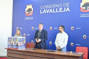 Se realizó el sorteo del TV Smart 65 pulgadas de la promo 40 años de la Feria Dominical 5