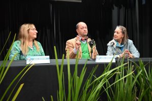 El Grupo de Teatro Independiente De Acá Nomás presenta la obra Mi Mujer es el Plomero 1