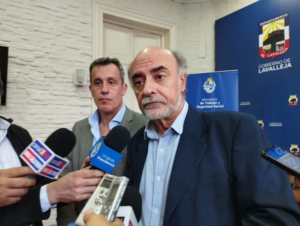 Intendente Mario García y ministro de Trabajo y Seguridad Social Pablo Mieres