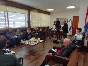 Periodistas durante la última edición de desayuno con el intendente