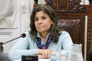 Adriana Peña presidiendo la JDL