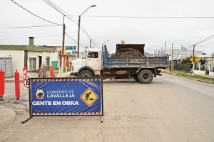 Obras en calles de Minas hacen algunos desvíos del tránsito (8)