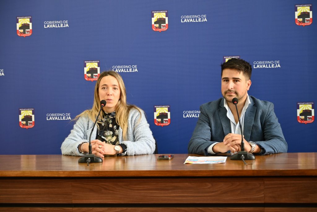 La Fiesta de los Niños en la Plaza Libertad con muchos juegos y diversión (1)