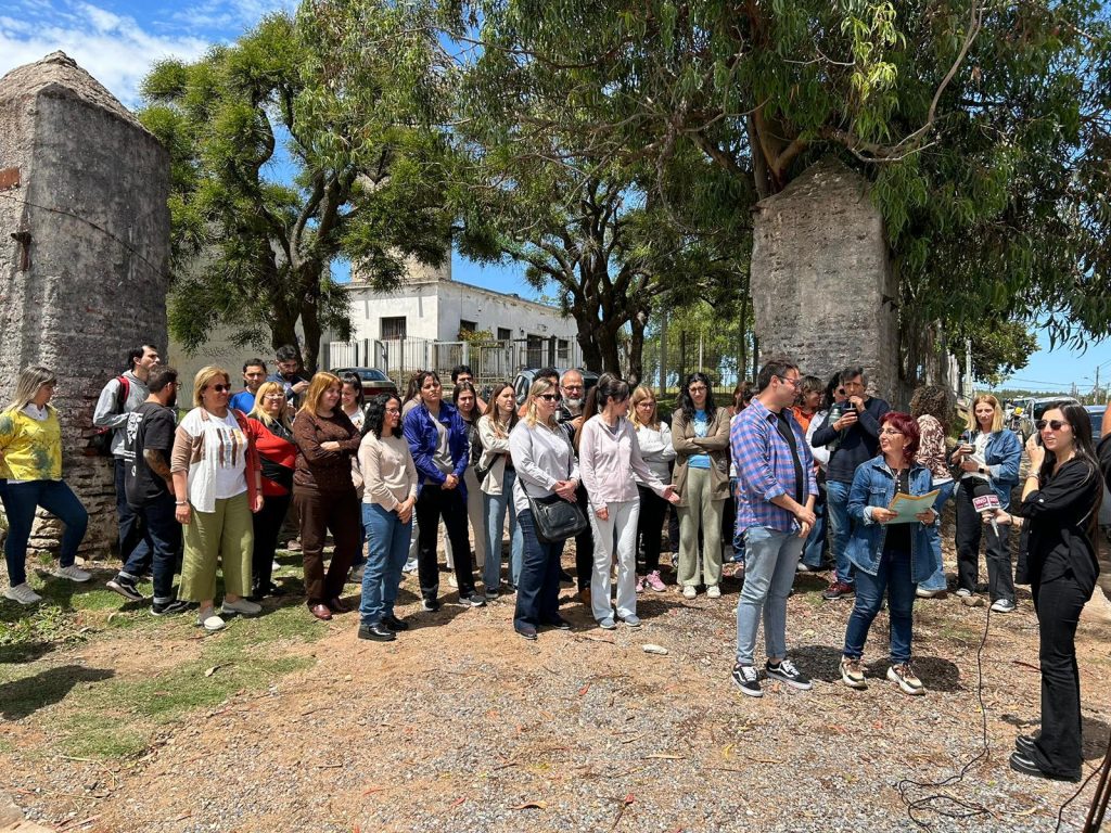 Docentes del Liceo 3 Lolita Rubial están preocupados por posible pérdida de grupos en 2024 (1)