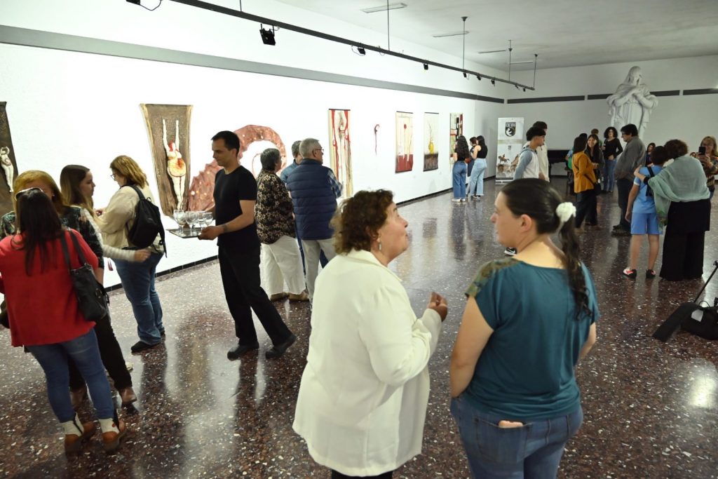 Inauguración de la muestra Ausencias de Cotty Perlas (2)