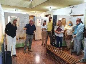 En el Teatro Lavalleja se expone la exposición Darwin Estuvo Aquí (3)