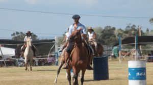 Un jinete en la primera edición del festival de Villa del Rosario. Gentileza Leticia Pérez