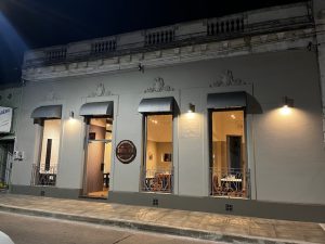Nuevo emprendimiento gastronómico Chivas Restó (1)