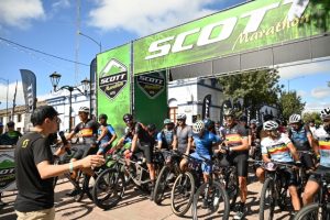 Se largó la séptima edición de la Scott Marathon (6)