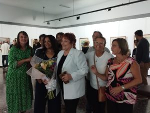 Una mirada hacia atrás - Muestra
