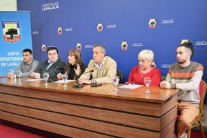 Presentación del Premio Nacional Historiador Aníbal Barrios Pintos (3)