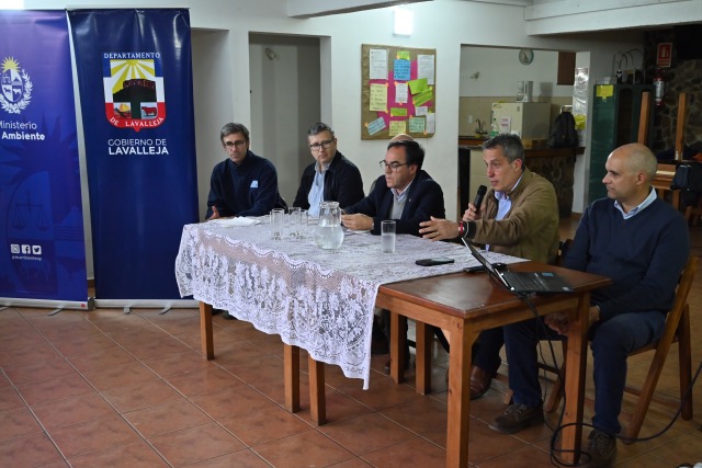 Presentación del Plan de Saneamiento en Minas y el Departamento (4)