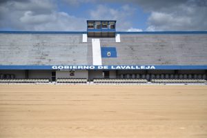 El Estadio Municipal Juan Antonio Lavalleja avanza en su obra de césped sintético avalado por la FIFA (6)