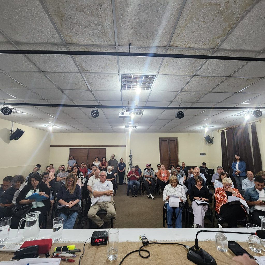 Sesión de la JDL en Solís de Mataojo. Fuente perfil de Facebook del Municipio