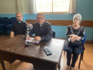 La Iglesia Santa Teresita lanzó el encuentro denominado Construyendo Puentes (1)